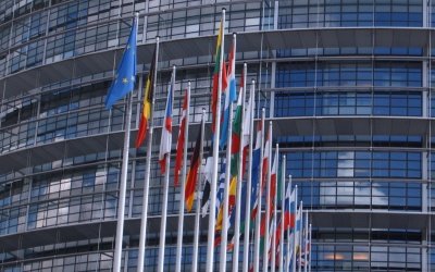 07.10 Weekly Viewpoint : ECB’s Constancio denied talks…